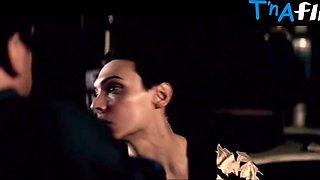 Cristina Brondo Arse, Mounds Vignette in Inbetween Your Gams