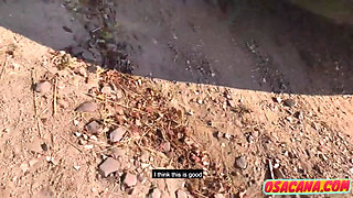 Young Man From the Countryside Sex in the Car Were Caught in the Jump