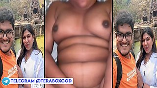 Indian Horny Babe Showing Giving Blowjob Fucking With Boyfriend