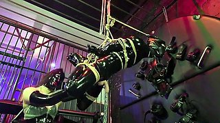 Vivienne l Amour - Flying Fist Fuck