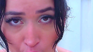 Nia Bleu Wants the World to Goon for Her 4K