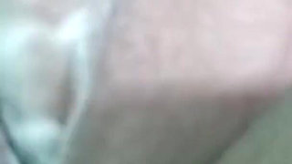 Sexy Filipina MILF Loves Making a Creamy Mess