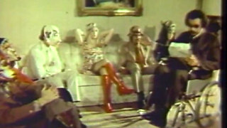 Black and white pussy licking in the bedroom