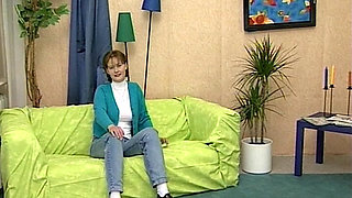 Stefanie Masturbates on Camera for the First Time.