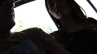 Petite Thai MILF picked up in a Tuk Tuk
