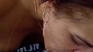 The Boss Called His Secretary to Solve a Problem, and She Had the Real Solution!