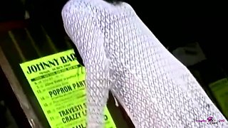 A White Dick And A Black Dick Walk Into A Bar And Fuck A Cunt