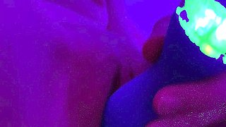Hot amateur webcam teen masturbates for their fans