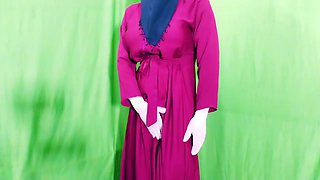 Hijabi Muslim Pakistani gorgeous bhabhi