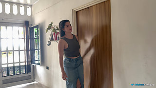 She Breaks up with Her Boyfriend to Sleep with Her Stepbrother