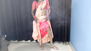 Indian hot stepmoms wearing saree last night looking so hot