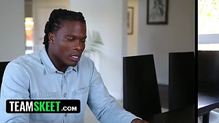 Innocent teenager blonde gal Natalie Knight has first ever time sex with a giant monster ebony dong - teamskeet