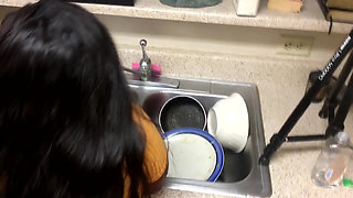 Big ass ebony slut gets fucked in the kitchen