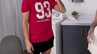 I Fuck My Stepmom's Friend in the Kitchen I Make Her Have an Orgasm with My Huge Cock