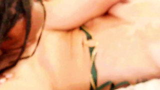 Alexis James Gets Her Fill of Mr Majic