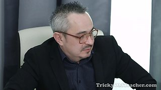 Sonia Sweet gets some after college attention by her dirty aged educator