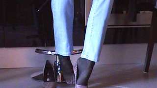 Shoeplay in Black Pantyhose and Pink Pumps