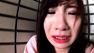 Bitch gives wam blowjob and handjob in pov scene