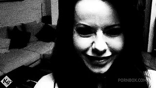 Stunning Sexy Milf Amica Bentley Fucks Her Boyfriend and Is Rewarded With a Hot Load Of Cum All Over Her Stomach