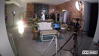 Pablo Ferrari Heats Up Kitchen with Sizzling Group Passion