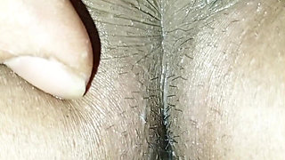 Bangladesi Housewife Free Time Full Enjoy with Her Husband,desi Viral New Sex Video.