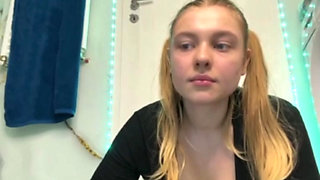 Jucielussie Changing outfits On webcam