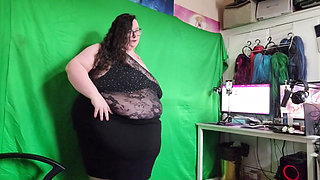 SSBBW Sensual Movements and Strip