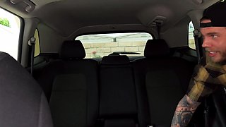 Taco Bell Worker Gets Blown Out In A Customerâs Car