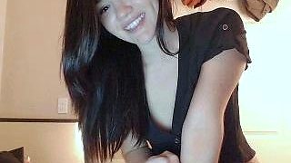 Cute amateur webcam teen girl toying pussy on webcam