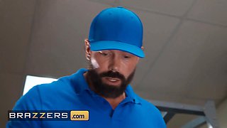 Brazzers - uber-sexy rhae forest and lucy lotus take turns sucking Gi Joey's hard cock at the sport