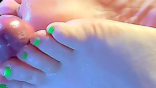 Amateur Housewife Foot Fucking Oiled Wrinkled Soles