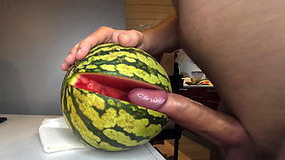 My Way of Beeing a Vegan. Fucking a Watermelon