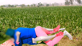 Gaon ki desi chudai Jungle Mein Mangal Village girl ki chudai outdoor jungle mein