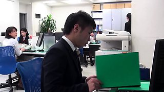 Asian japanese amateur has deep throat