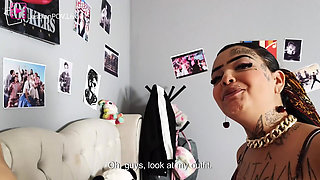 Lesbian POV Episode 41 Veronica and Leandra - the Secret to Getting Your BFF on Her Knees