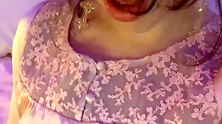 Hot brunette from squirt masturbating on webcam