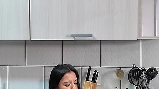 Hardcore Sex While the Maid Cleans, Creampie