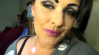 Sexy Mature Smoking Close Up