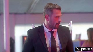 Mad Penny Barbers Busty Public Seduction of Manuel Ferrara