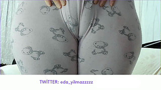 CAMELTOE- MASTURBATE WITH PAJAMAS- RUBBING PUSSY WITH PAJAMAS