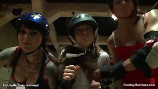Lesbians fisting and fucking machine 2