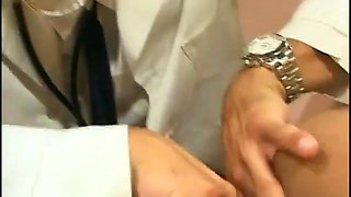 Black nurse in stockings sucks the doctor's dong on her knees