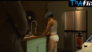 Zoe Kravitz Booty, Bra-stuffers Gig in Kimi