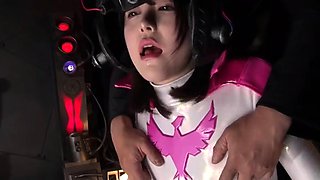 Japanese babe in schoolgirl uniform masturbates