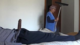 Muslim Wife Shocked By Big Black Cock With Turkish Maid