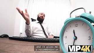 Amber Bloom Takes It Deep In The Backdoor