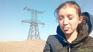 Vozbuzhdennaya Shkolnica Soset Chlen, Chtob Poluchit Mnogo Sperm Na Ee Krasivoe Lichiko