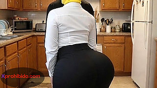 Petite Big Ass Girl Shaking It in the Bedroom