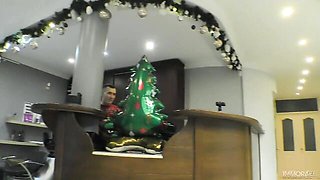 Tattooed dude impaled a cum-loving young blonde Chloe Temple