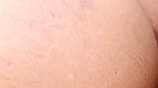 The Beautiful Lost Princess in a New Area but Find Both Help